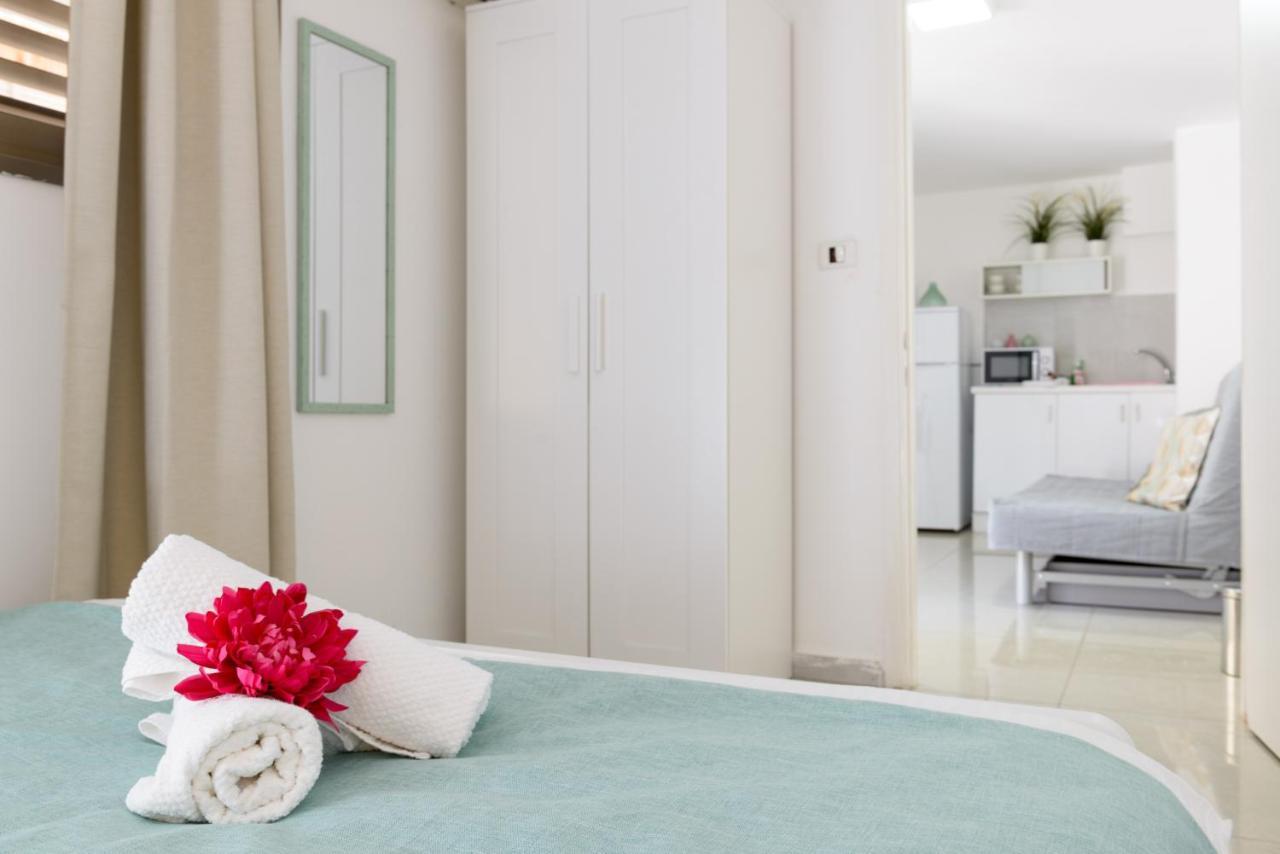 Studio & Apartments On The Beach By Aspentlv Tel Aviv Ngoại thất bức ảnh